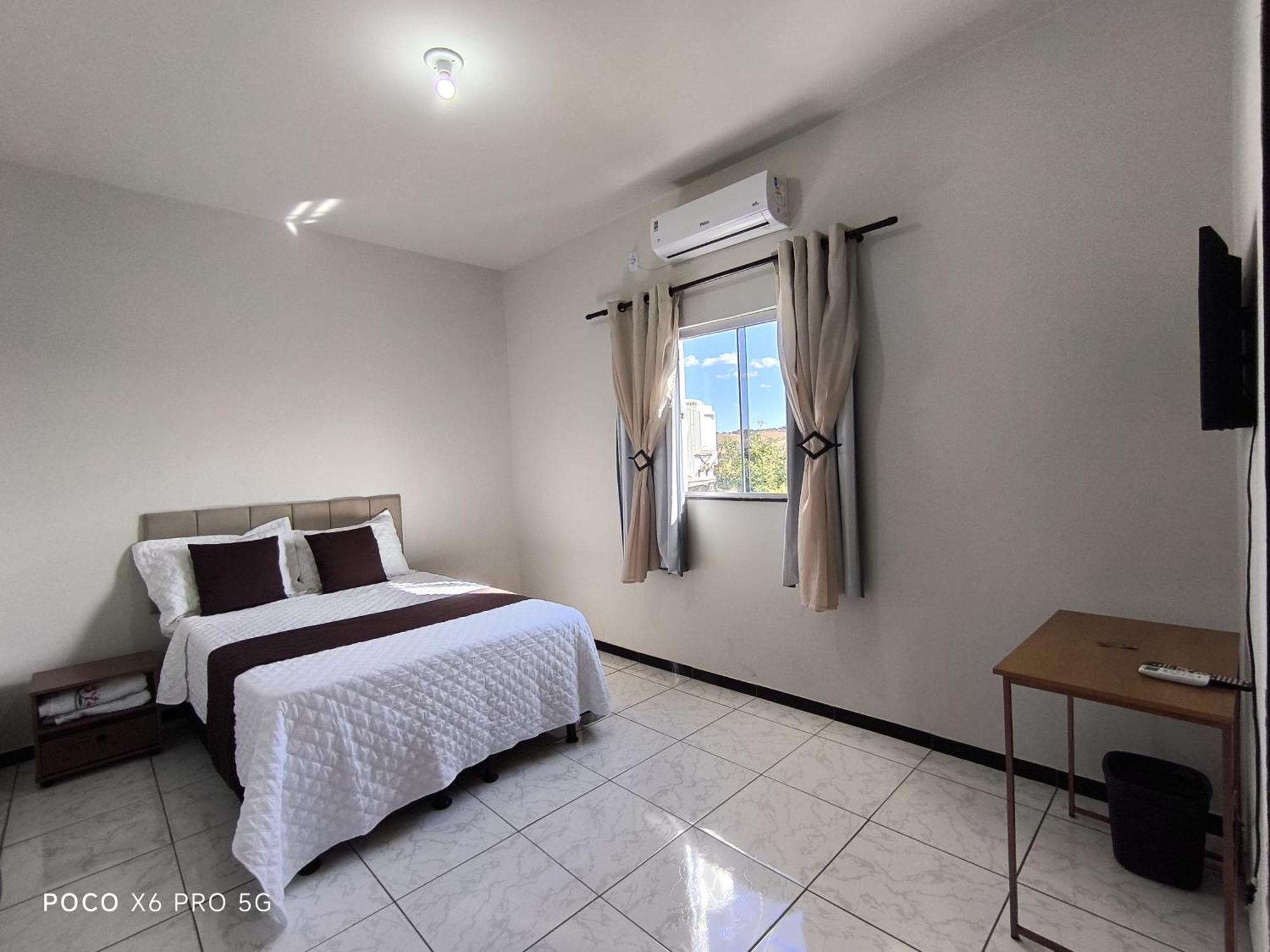 Hotel Almeida Correntina Extérieur photo